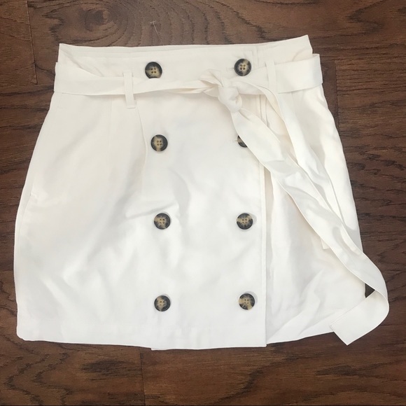 Banana Republic Dresses & Skirts - Banana Republic paperbag waist trench skirt